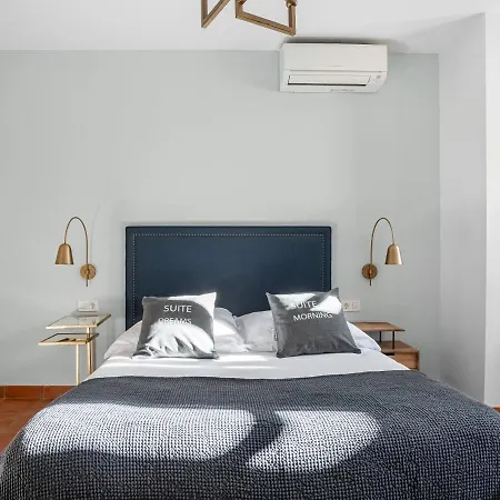 Limehome Calle Santa Ana * Гранада