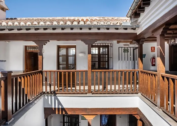 Limehome Calle Santa Ana *