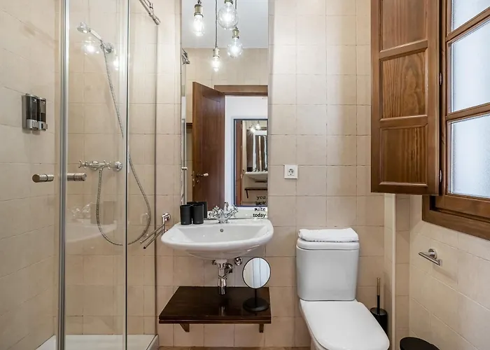 Limehome Calle Santa Ana Διαμέρισμα Γρανάδα