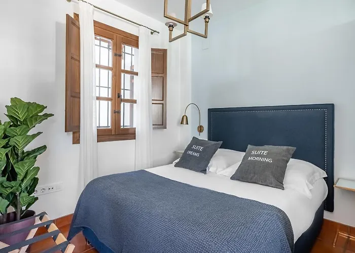 Limehome Calle Santa Ana Γρανάδα